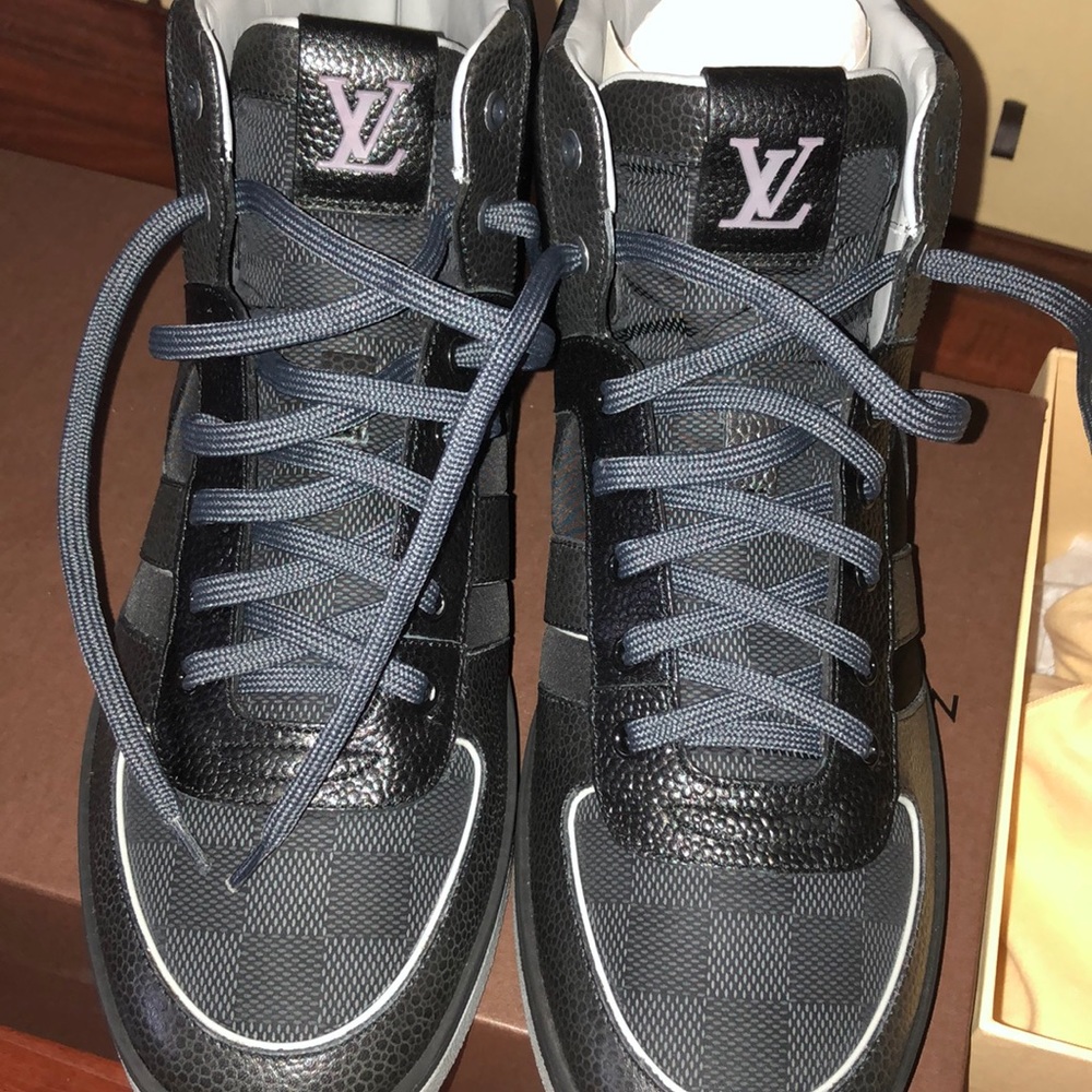 Men’s sneakers, new, never worn!